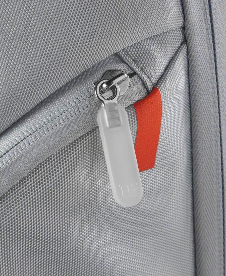 WR8030001_3_SHIFT_SUPER_TOUR_BACKPACK_ICE.png.cq5dam.web.1200.1200_900x